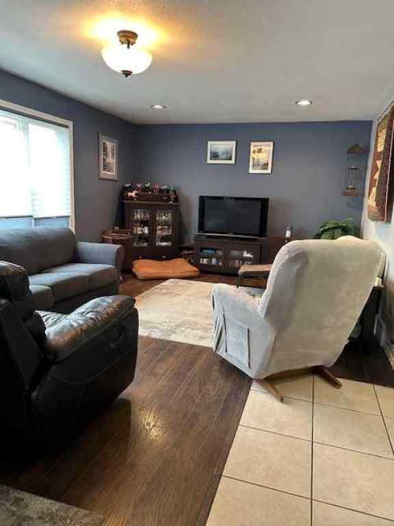 MLS® A2244131 - 623 2nd Street E in NONE Cardston, Residential