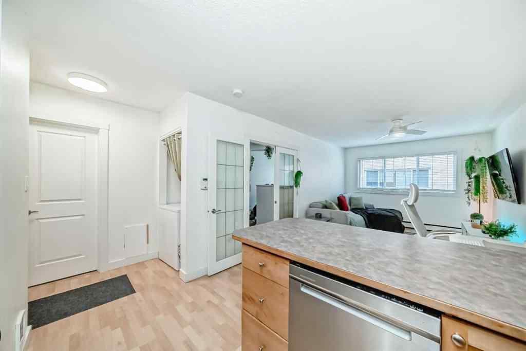 MLS® A2244134 - Unit #8 310 22 Avenue SW in Mission Calgary, Residential