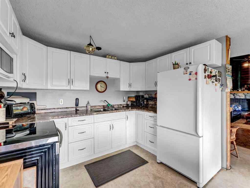 MLS® A2244137 - 12228 Range Road 64   in NONE Rural Cypress County, Residential
