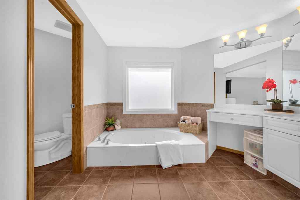 MLS® A2244140 - 180 Citadel Park NW in Citadel Calgary, Residential