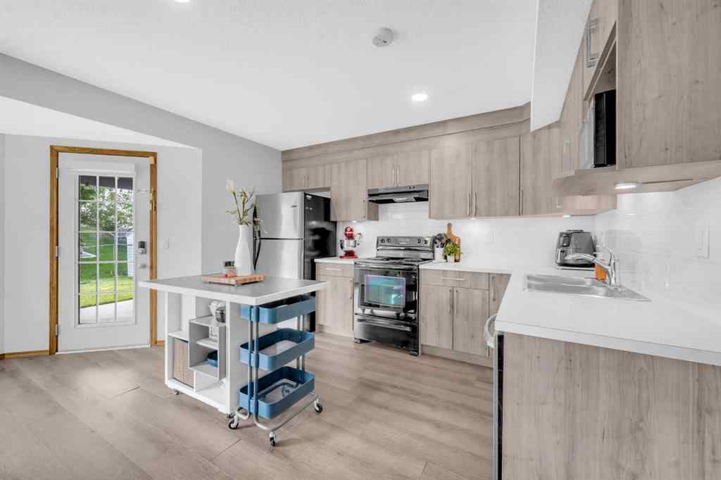 MLS® A2244140 - 180 Citadel Park NW in Citadel Calgary, Residential