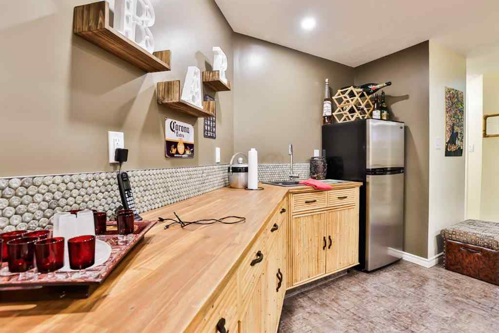 MLS® A2244147 - 2857 6 Avenue S in Glendale Lethbridge, Residential