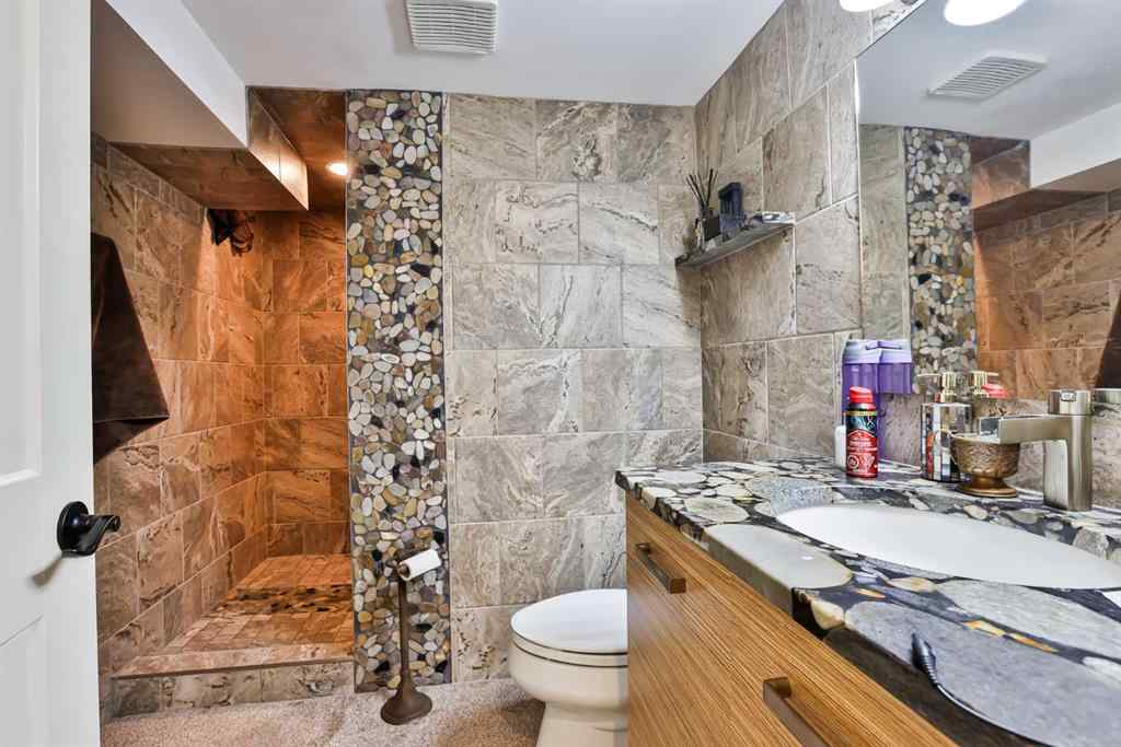 MLS® A2244147 - 2857 6 Avenue S in Glendale Lethbridge, Residential