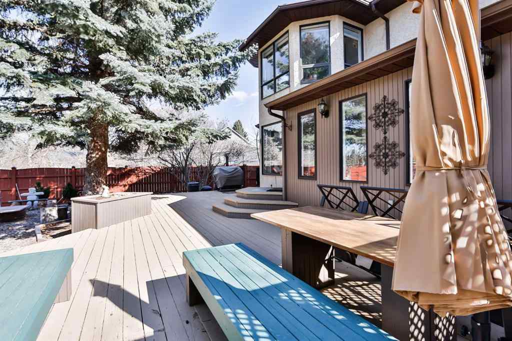 MLS® A2244147 - 2857 6 Avenue S in Glendale Lethbridge, Residential