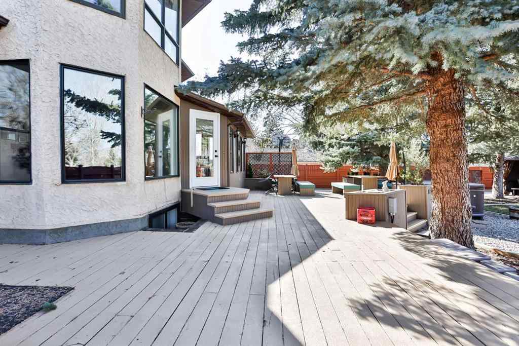 MLS® A2244147 - 2857 6 Avenue S in Glendale Lethbridge, Residential