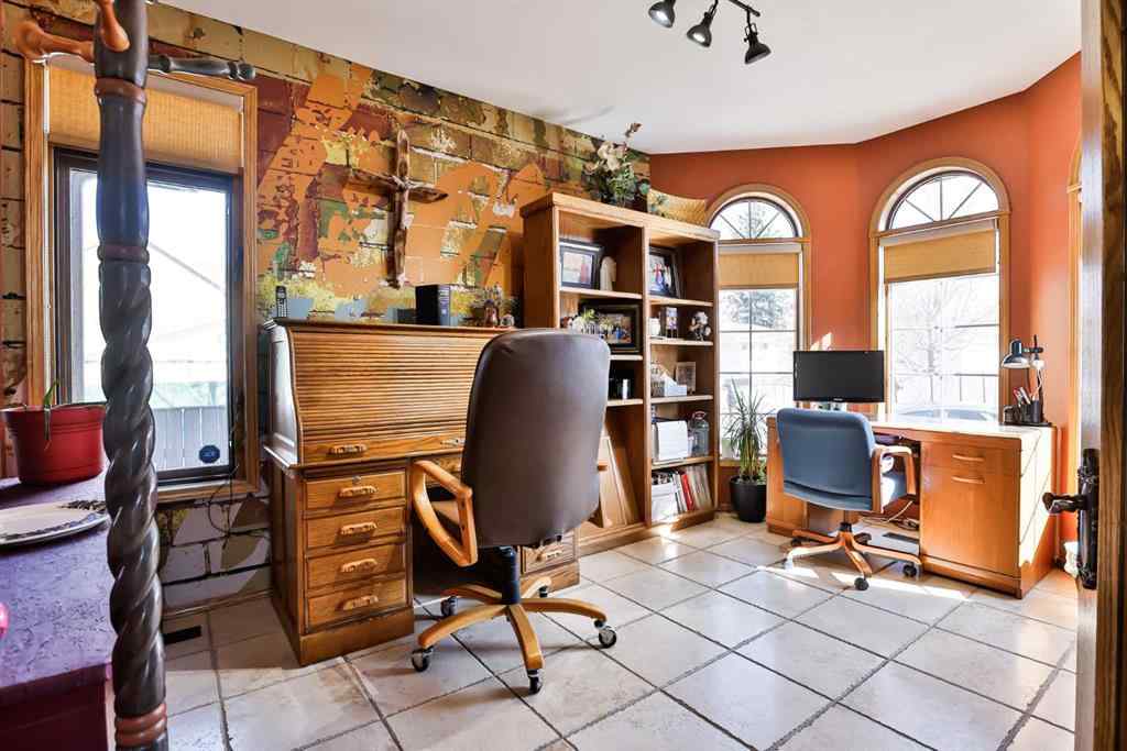 MLS® A2244147 - 2857 6 Avenue S in Glendale Lethbridge, Residential