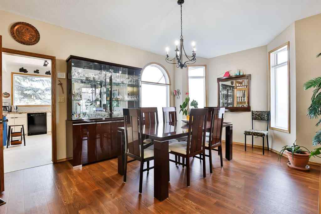 MLS® A2244147 - 2857 6 Avenue S in Glendale Lethbridge, Residential