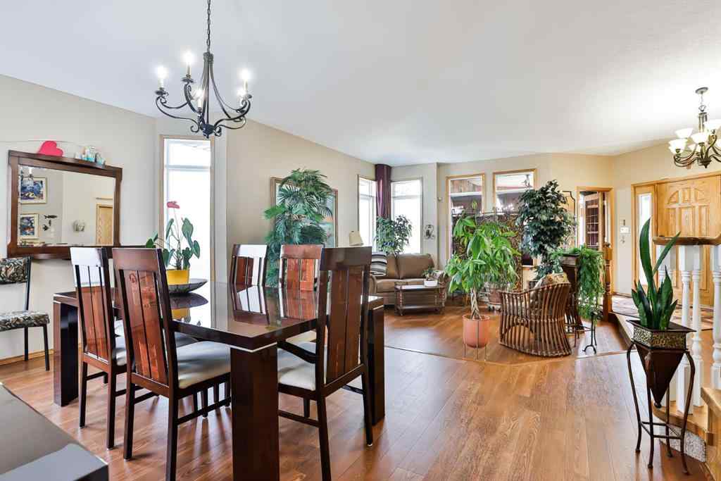MLS® A2244147 - 2857 6 Avenue S in Glendale Lethbridge, Residential