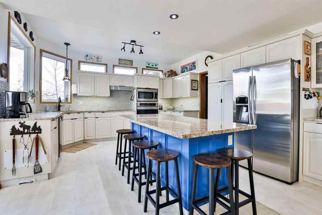 MLS® A2244147 - 2857 6 Avenue S in Glendale Lethbridge, Residential