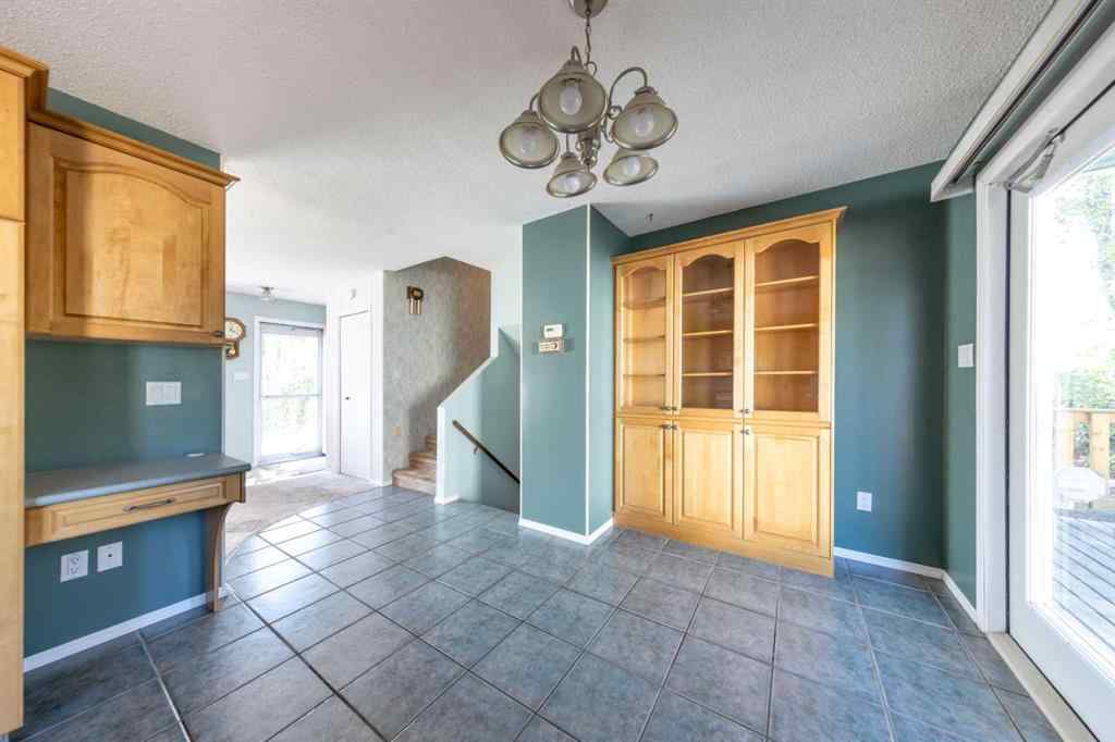MLS® A2244151 - 5204 32 Street  in Steele Heights Lloydminster, Residential