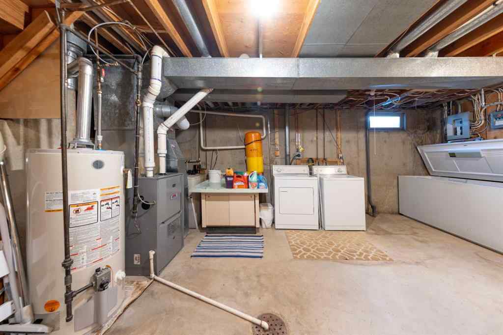 MLS® A2244151 - 5204 32 Street  in Steele Heights Lloydminster, Residential