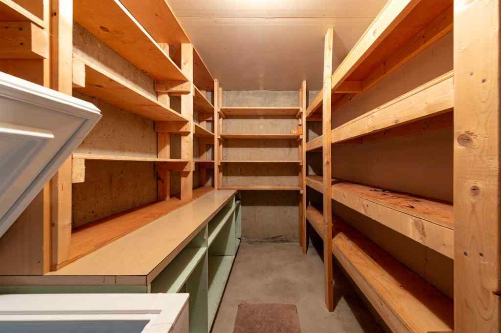 MLS® A2244151 - 5204 32 Street  in Steele Heights Lloydminster, Residential