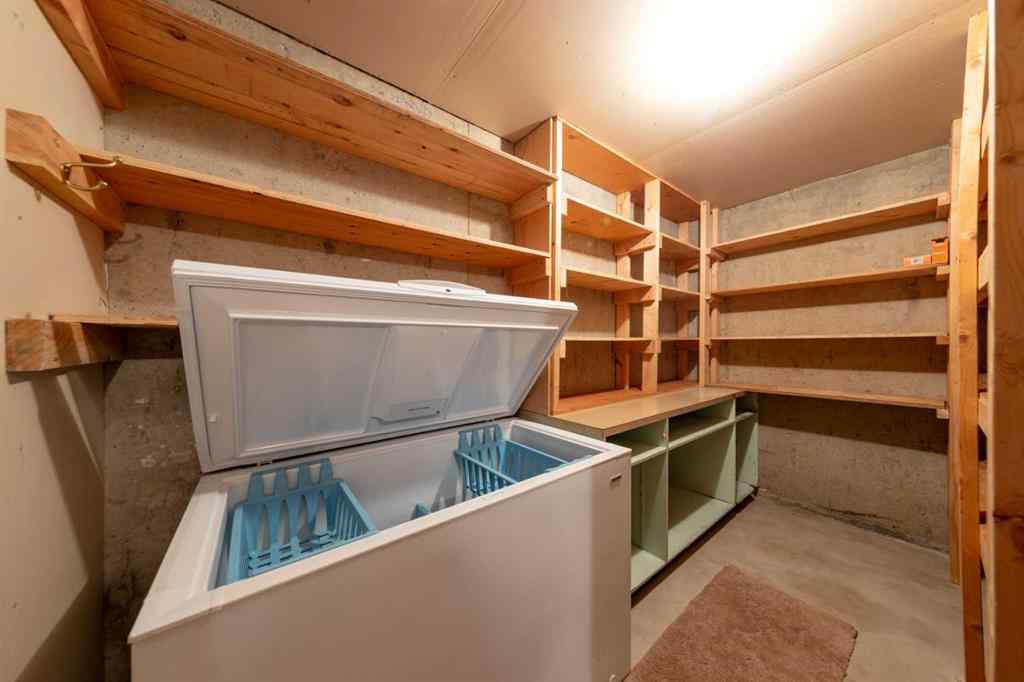 MLS® A2244151 - 5204 32 Street  in Steele Heights Lloydminster, Residential