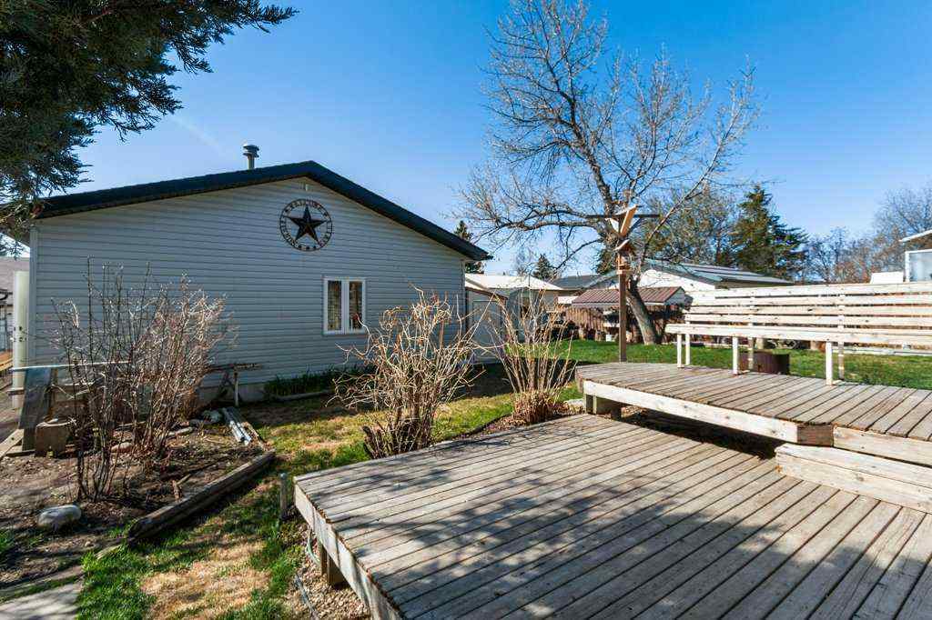 MLS® A2244190 - 1417 Mccrimmon Drive  in NONE Carstairs, Residential