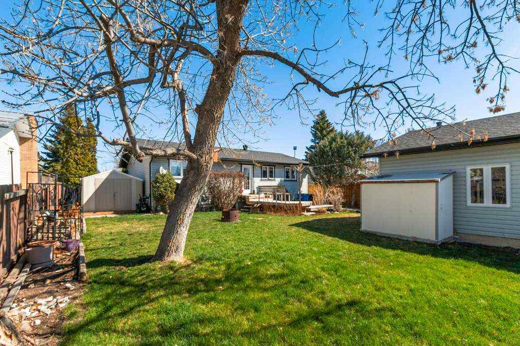MLS® A2244190 - 1417 Mccrimmon Drive  in NONE Carstairs, Residential