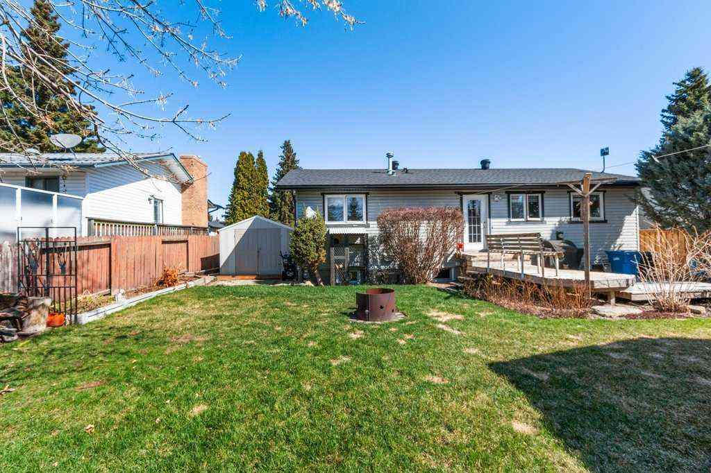 MLS® A2244190 - 1417 Mccrimmon Drive  in NONE Carstairs, Residential