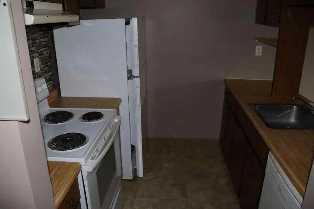 MLS® A2244198 - Unit #105 5317 5 Avenue   in NONE Edson, Residential