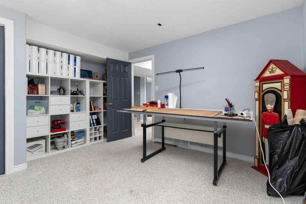 MLS® A2244204 - 2605 57 Street  in Valleyview Camrose, Residential