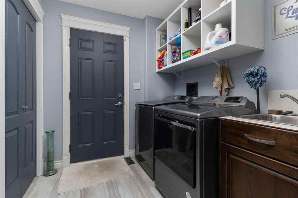 MLS® A2244204 - 2605 57 Street  in Valleyview Camrose, Residential