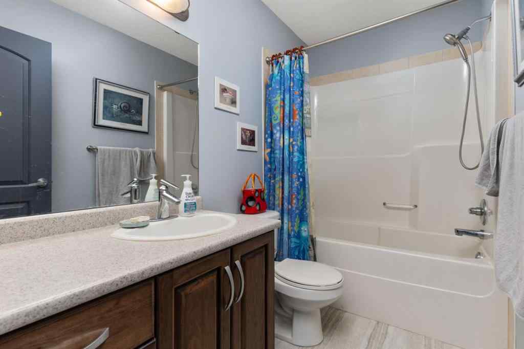MLS® A2244204 - 2605 57 Street  in Valleyview Camrose, Residential
