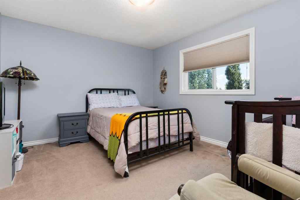 MLS® A2244204 - 2605 57 Street  in Valleyview Camrose, Residential