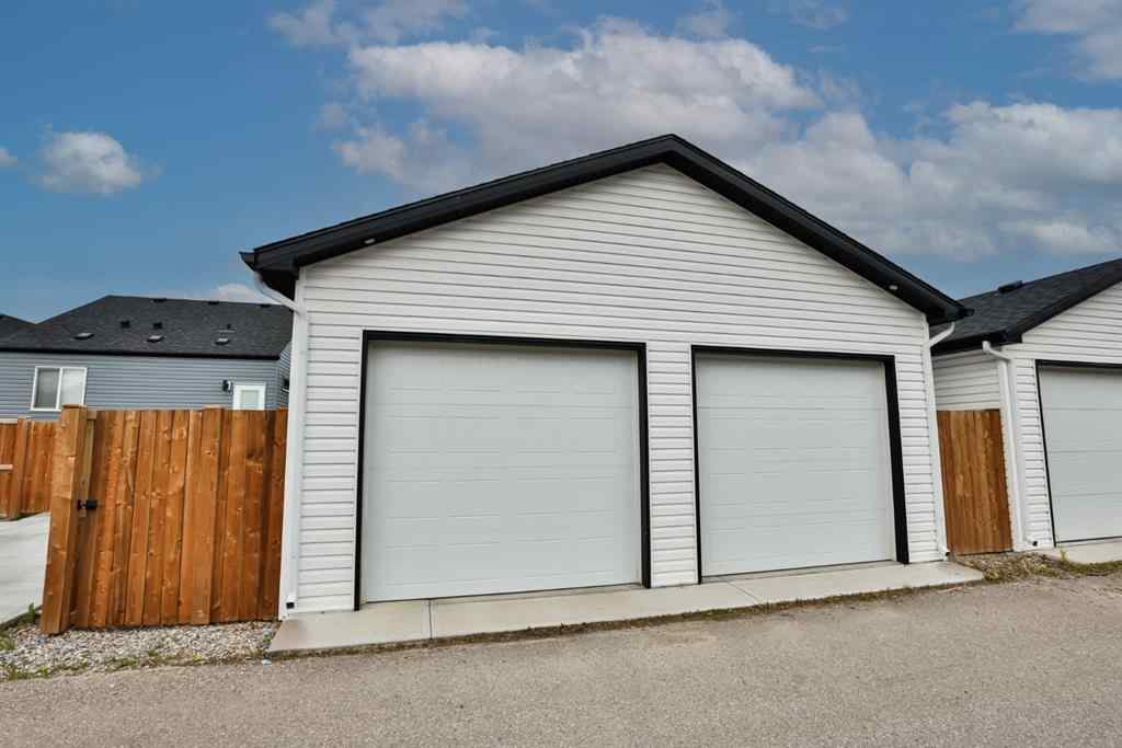 MLS® A2244205 - 330 Uplands Boulevard N in Blackwolf 1 Lethbridge, Residential