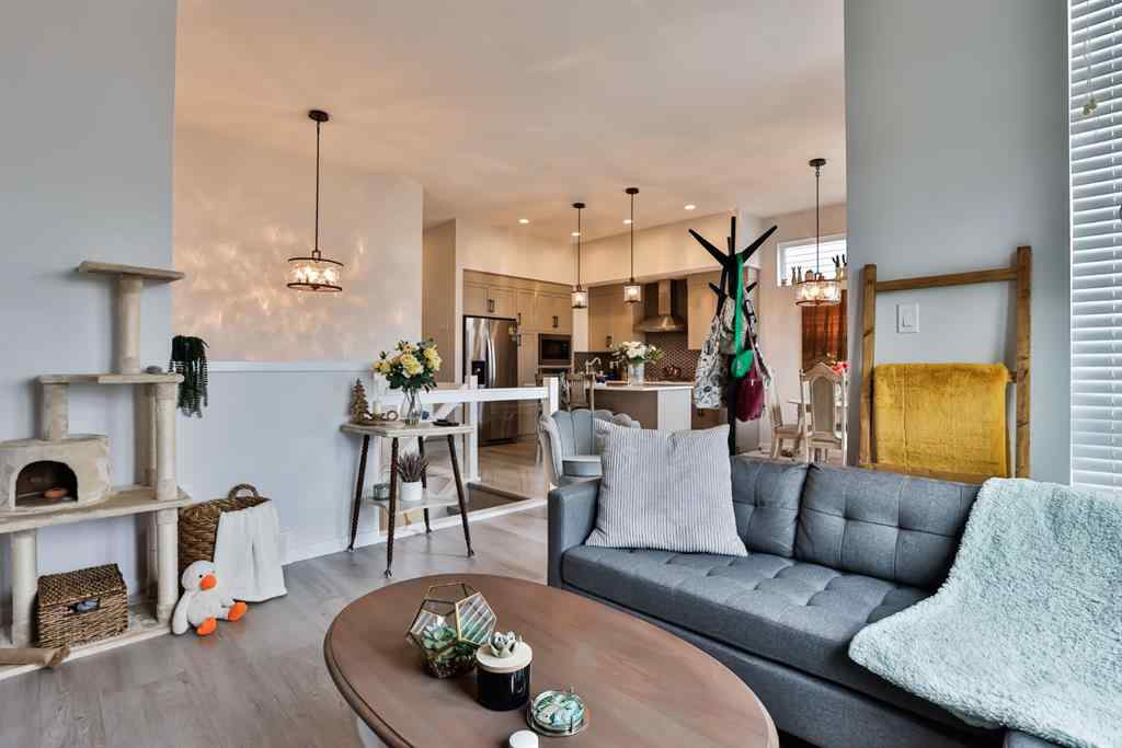 MLS® A2244205 - 330 Uplands Boulevard N in Blackwolf 1 Lethbridge, Residential