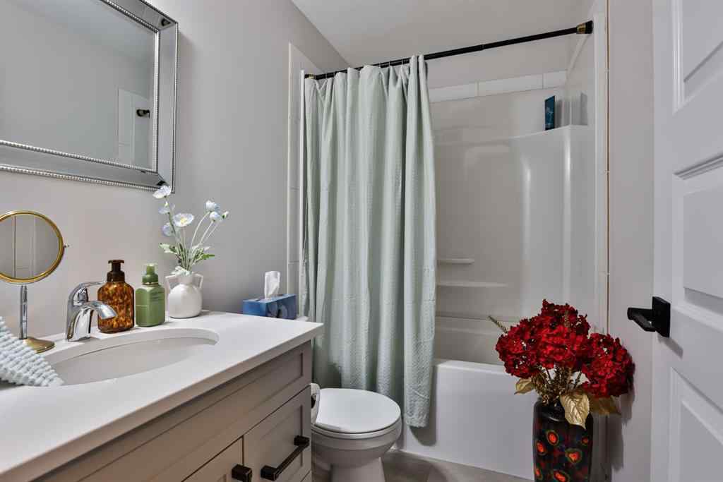 MLS® A2244205 - 330 Uplands Boulevard N in Blackwolf 1 Lethbridge, Residential