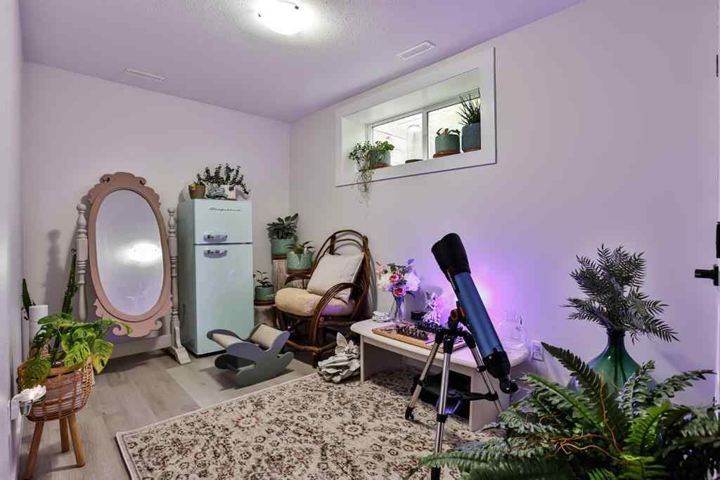 MLS® A2244205 - 330 Uplands Boulevard N in Blackwolf 1 Lethbridge, Residential