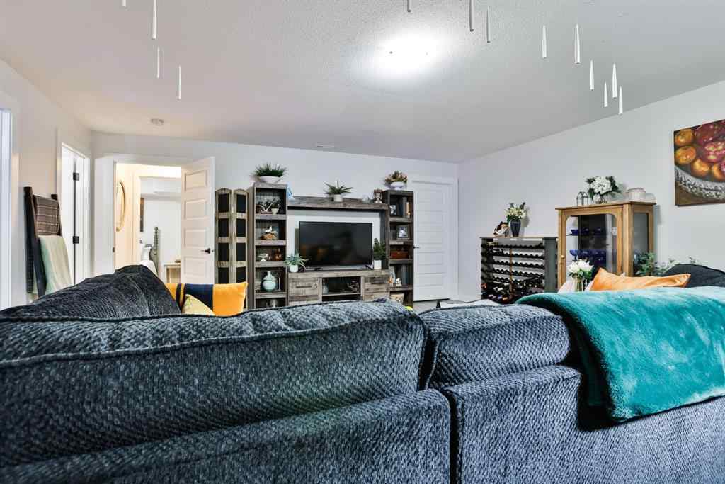 MLS® A2244205 - 330 Uplands Boulevard N in Blackwolf 1 Lethbridge, Residential