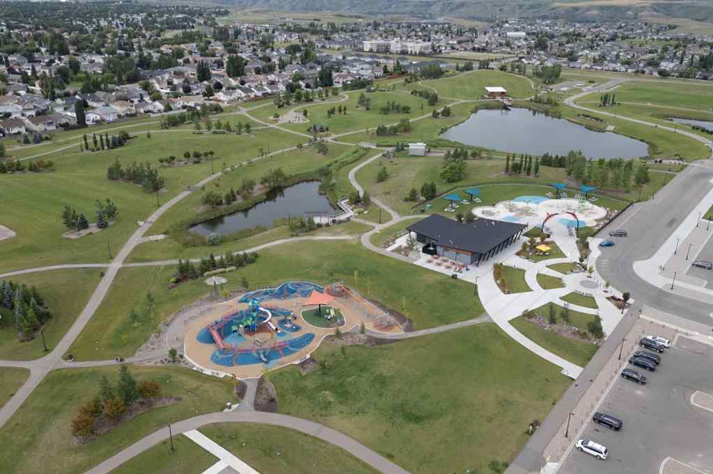 MLS® A2244205 - 330 Uplands Boulevard N in Blackwolf 1 Lethbridge, Residential