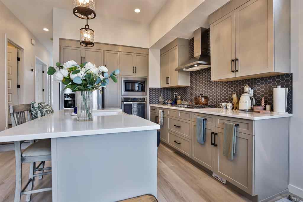 MLS® A2244205 - 330 Uplands Boulevard N in Blackwolf 1 Lethbridge, Residential