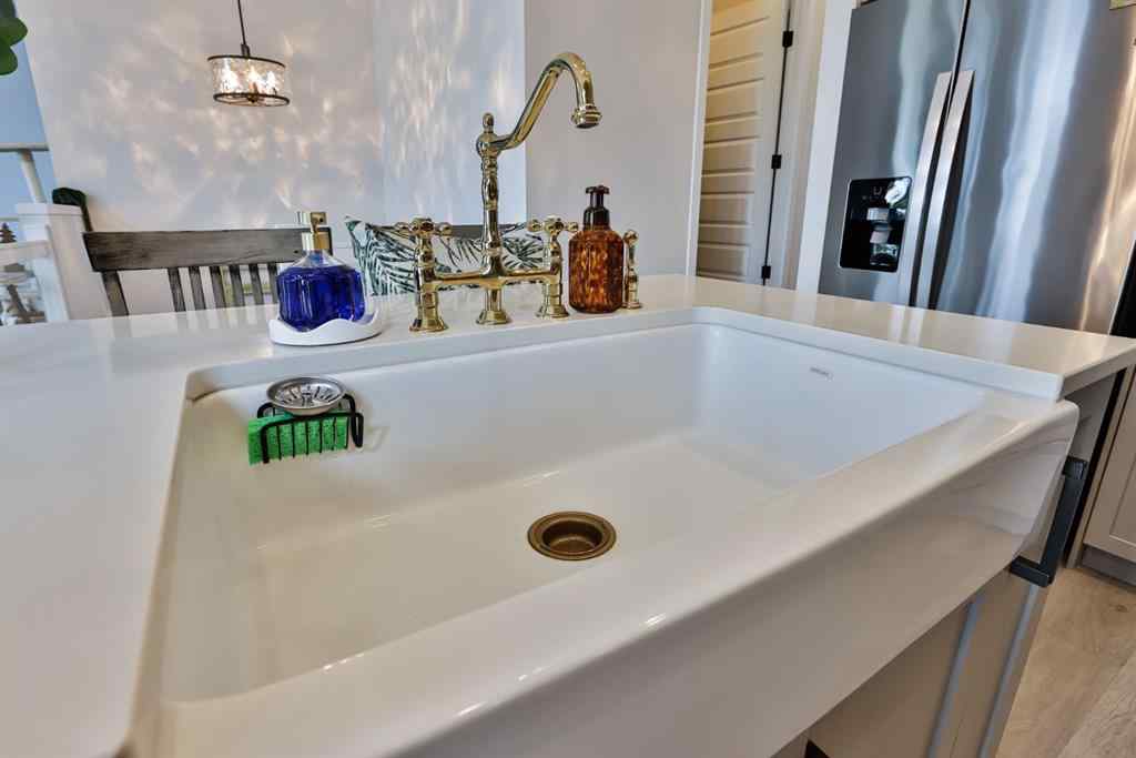 MLS® A2244205 - 330 Uplands Boulevard N in Blackwolf 1 Lethbridge, Residential