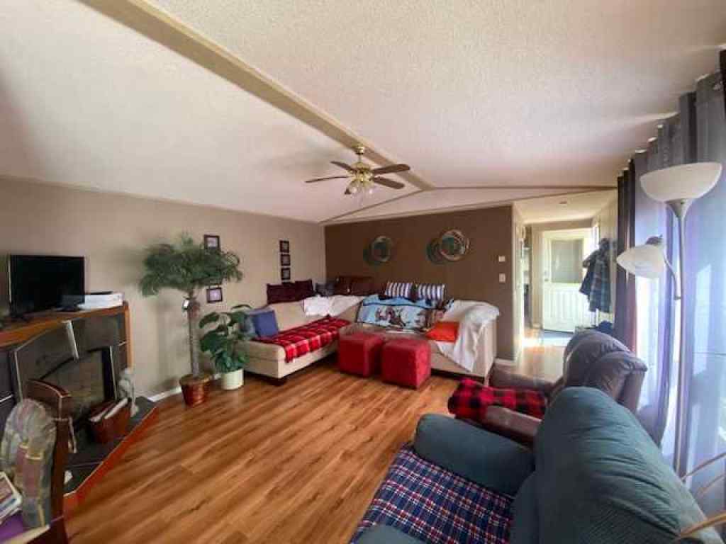 MLS® A2244223 - 30 Lake Stafford Crescent E in North End Brooks, Mobile