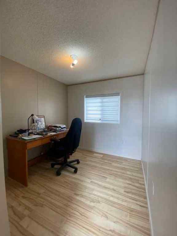 MLS® A2244223 - 30 Lake Stafford Crescent E in North End Brooks, Mobile