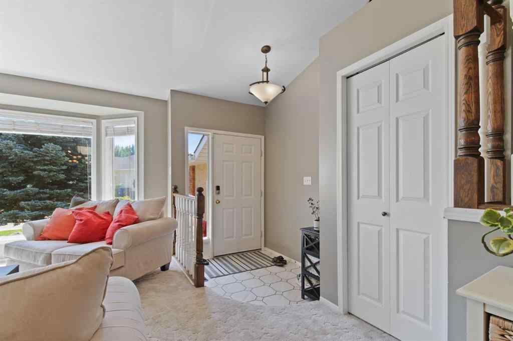 MLS® A2244235 - 66 Edgewood Crescent W in Ridgewood Lethbridge, Residential