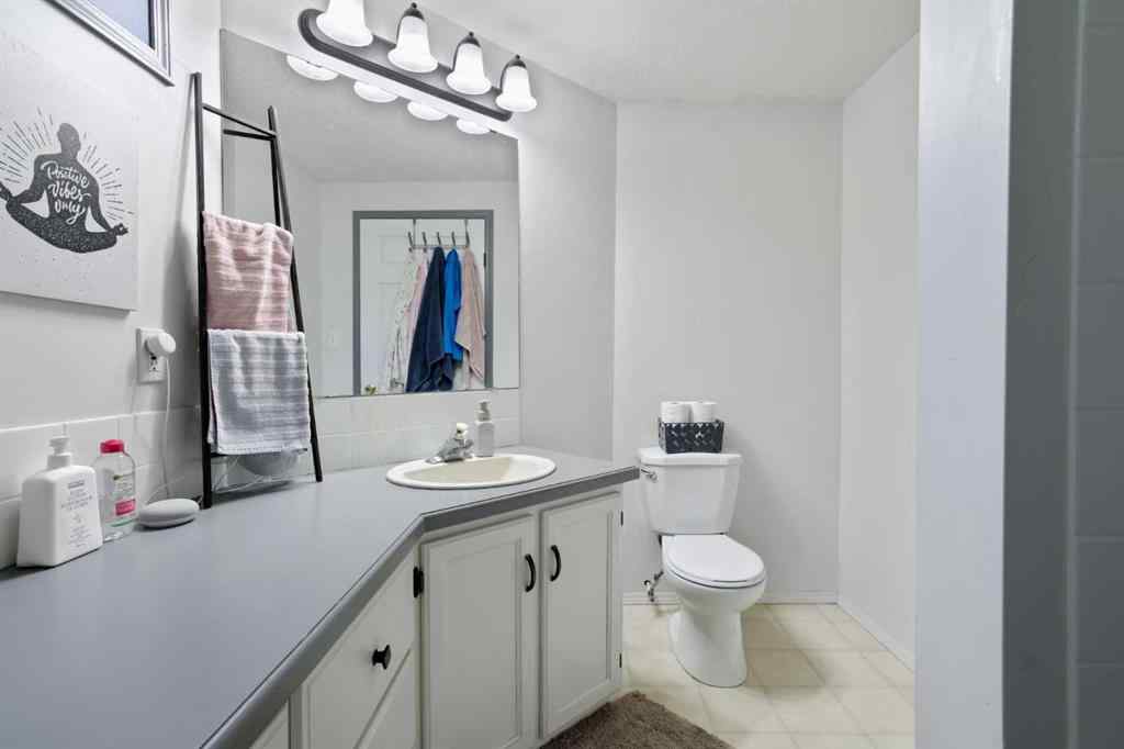 MLS® A2244235 - 66 Edgewood Crescent W in Ridgewood Lethbridge, Residential