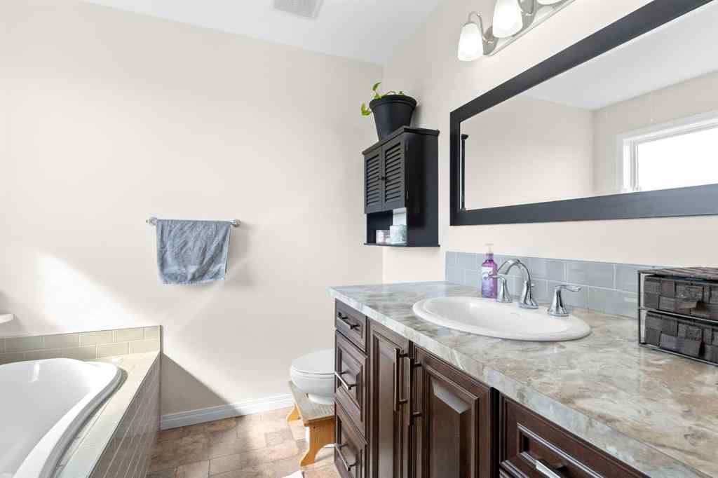 MLS® A2244236 - 27138 Highway 27 Highway  in NONE Rural Mountain View County, Residential