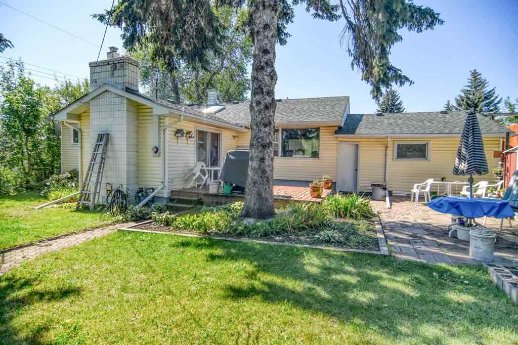 MLS® A2244240 - 1140 Trafford Drive NW in Thorncliffe Calgary, Residential