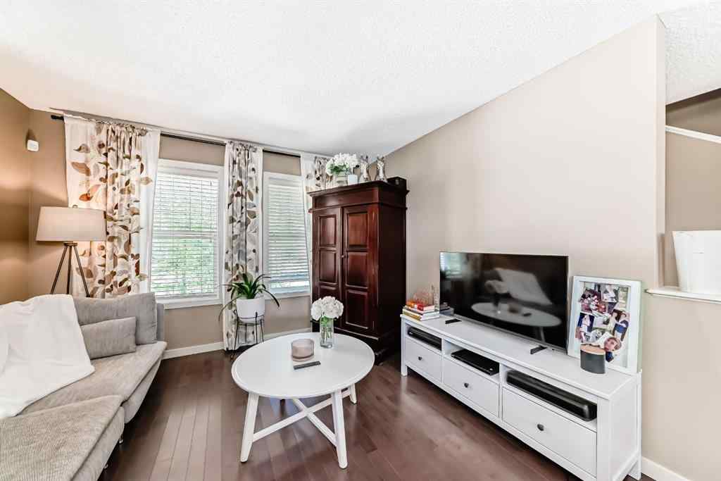 MLS® A2244245 - 44 Sunset Road  in Sunset Ridge Cochrane, Residential