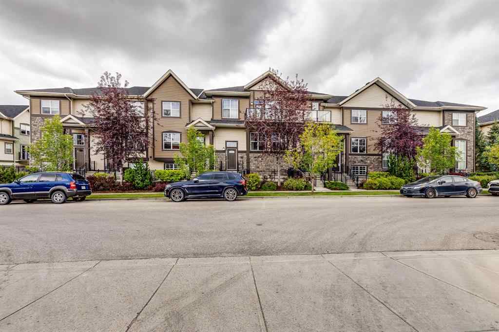 MLS® A2244252 - 393 McKenzie Towne Gate SE in McKenzie Towne Calgary, Residential
