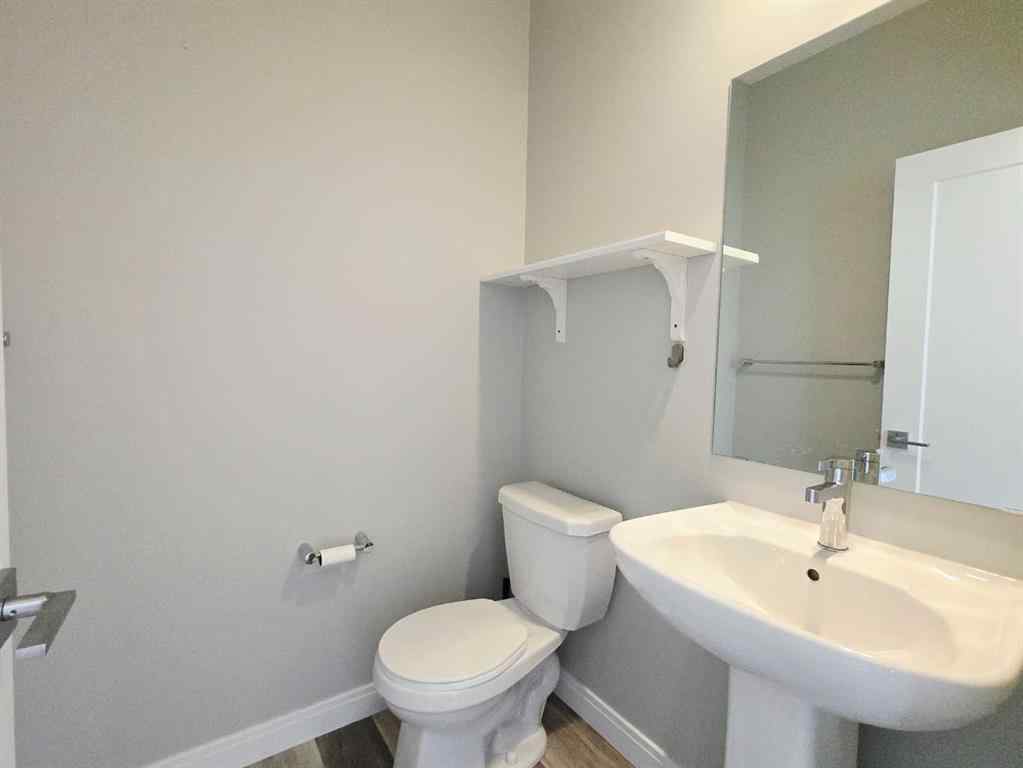 MLS® A2244265 - 120 Wentworth Row SW in West Springs Calgary, Residential
