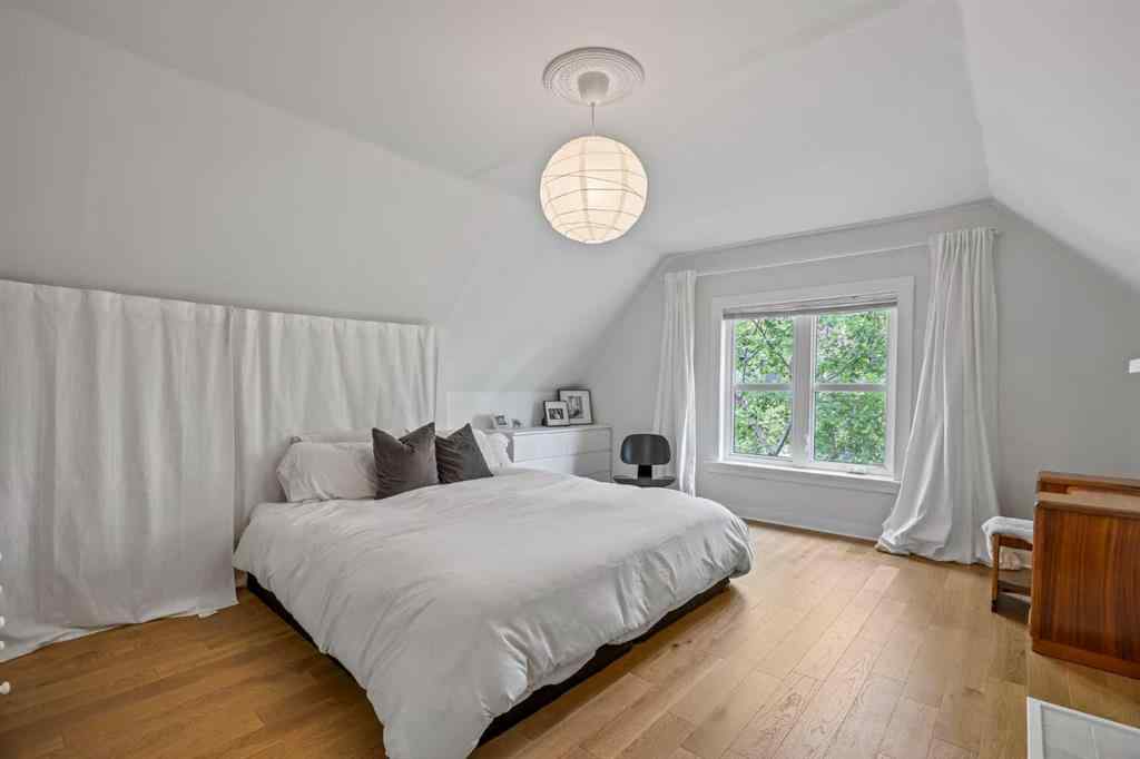 MLS® A2244266 - 529 20 Avenue SW in Cliff Bungalow Calgary, Residential