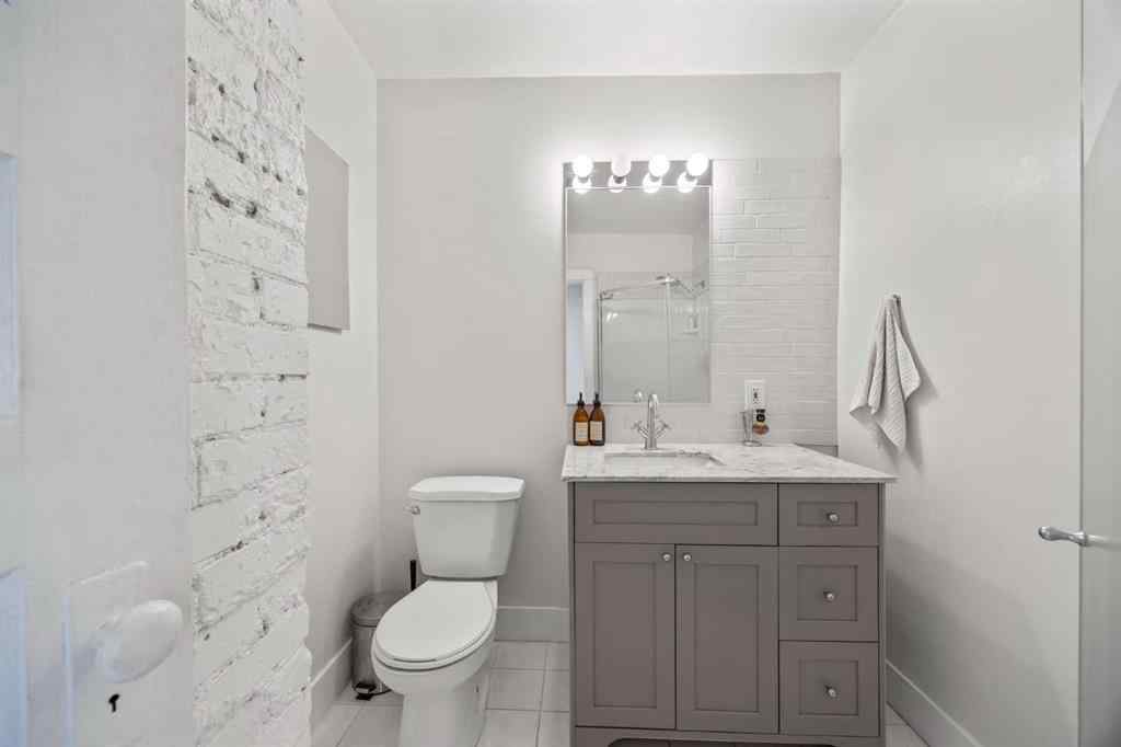 MLS® A2244266 - 529 20 Avenue SW in Cliff Bungalow Calgary, Residential