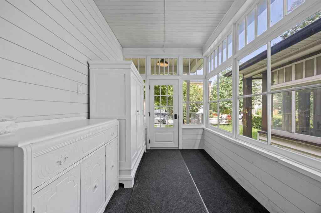 MLS® A2244266 - 529 20 Avenue SW in Cliff Bungalow Calgary, Residential