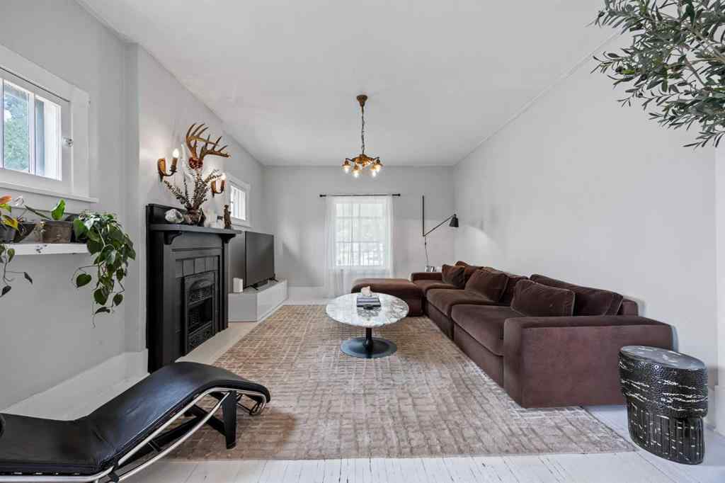 MLS® A2244266 - 529 20 Avenue SW in Cliff Bungalow Calgary, Residential