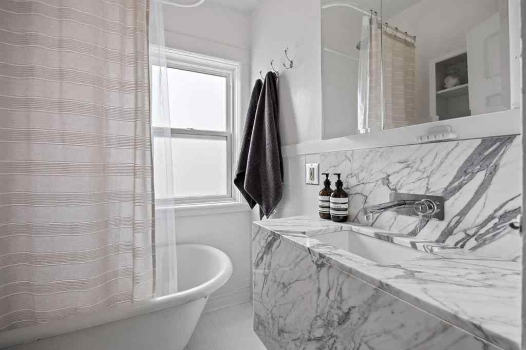 MLS® A2244266 - 529 20 Avenue SW in Cliff Bungalow Calgary, Residential