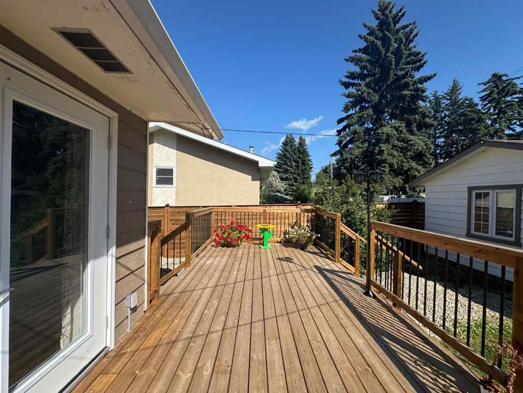 MLS® A2244276 - 5703 47A Avenue  in Mount Pleasant Camrose, Residential