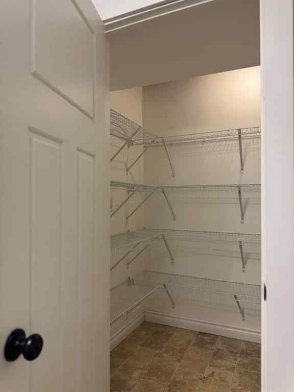 MLS® A2244276 - 5703 47A Avenue  in Mount Pleasant Camrose, Residential