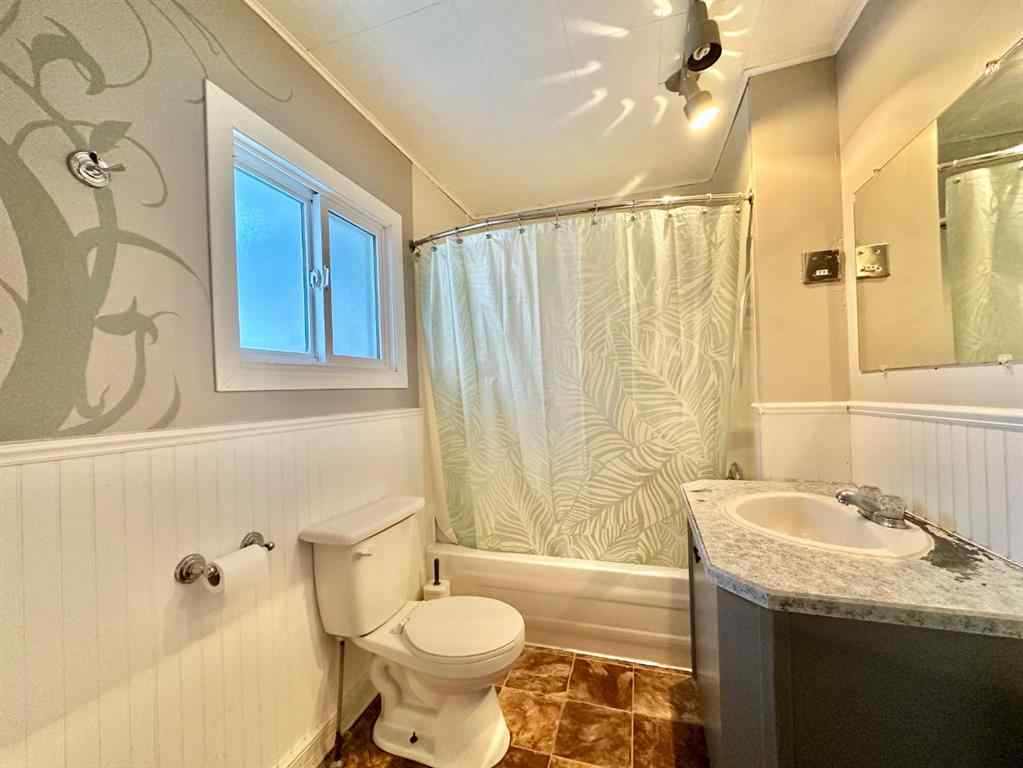 MLS® A2244310 - 9111 100 St   in Lac La Biche Lac La Biche, Residential